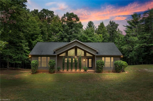 1048 PARNELL MOUNTAIN DR, WESTFIELD, NC 27053 - Image 1