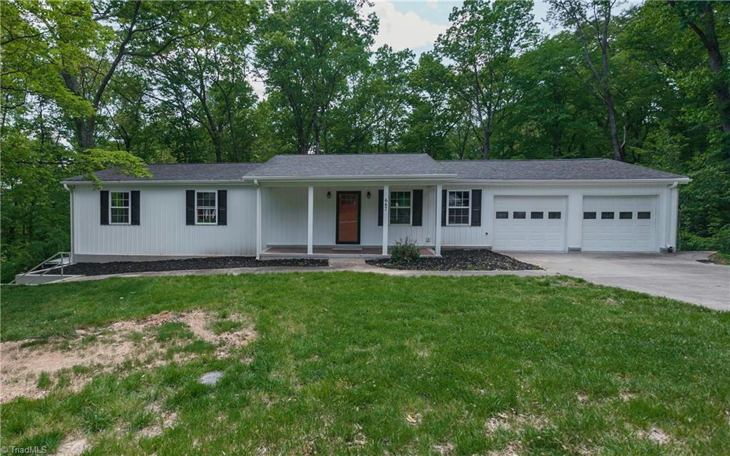 667 KNOLLWOOD DR, MOUNT AIRY, NC 27030, photo 1 of 43