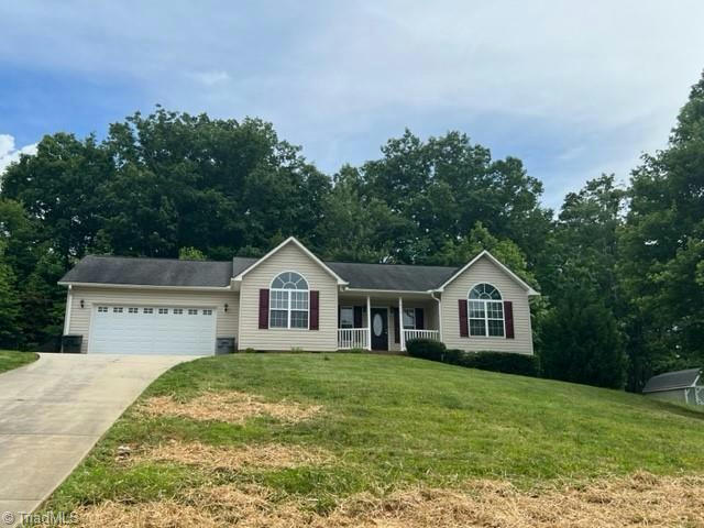 676 OLD CASTLE DR, RANDLEMAN, NC 27317, photo 1 of 23