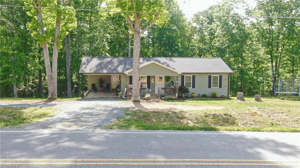 3756 HOOVER HILL RD, TRINITY, NC 27370, photo 1 of 28