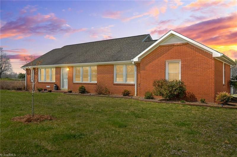 840 BECKS CHURCH RD, Lexington, NC 27292 For Sale | MLS# 1099439 | RE/MAX